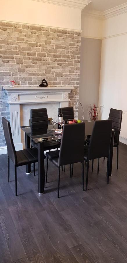 فيلا ليفربولفي Riverpool - Elegant House 1 Minute Walk To Anfield Stadium المظهر الخارجي الصورة