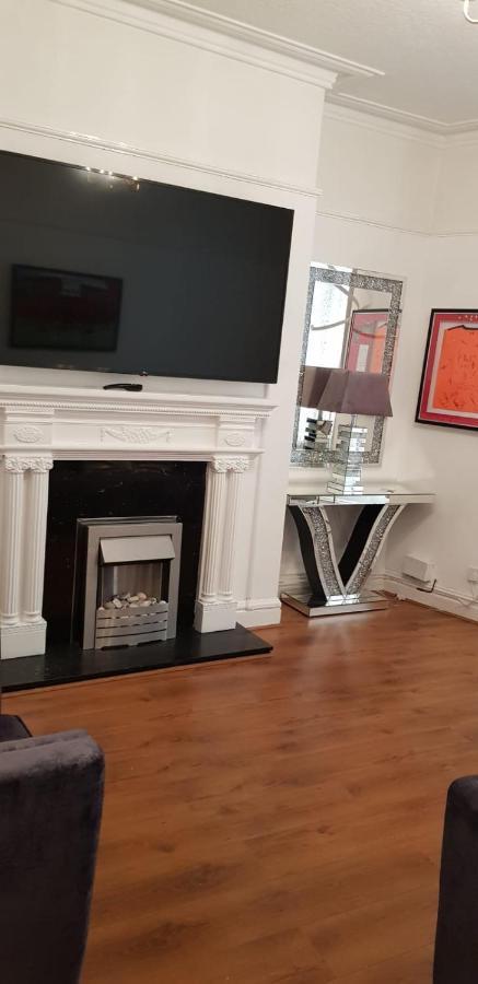 فيلا ليفربولفي Riverpool - Elegant House 1 Minute Walk To Anfield Stadium المظهر الخارجي الصورة