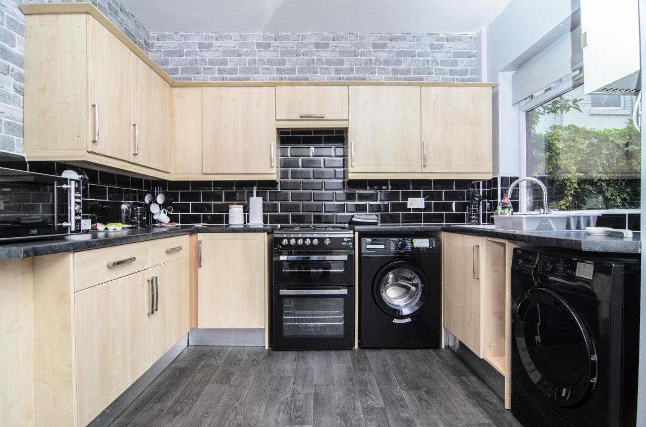 فيلا ليفربولفي Riverpool - Elegant House 1 Minute Walk To Anfield Stadium المظهر الخارجي الصورة
